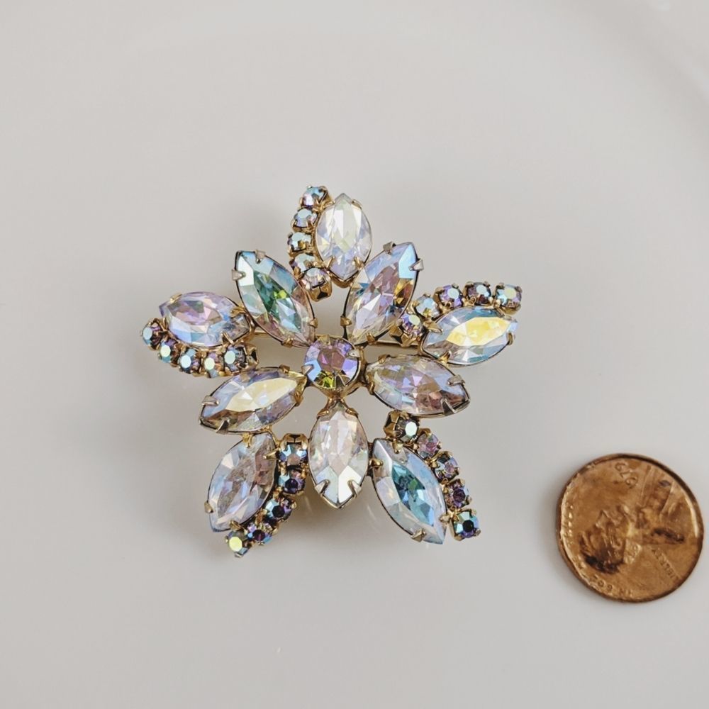 Stunning Vintage Continental AB Gold Tone Brooch